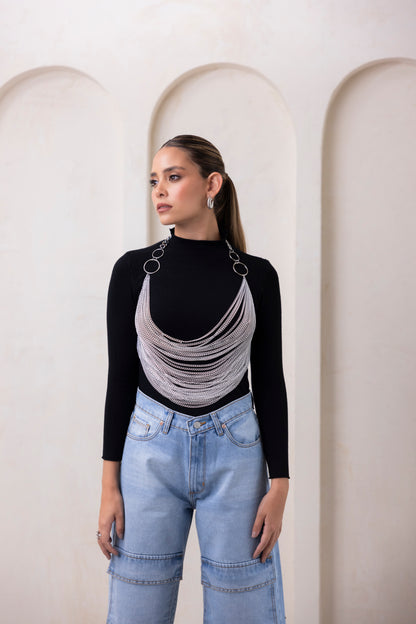 Sweater Negro con Cadenas